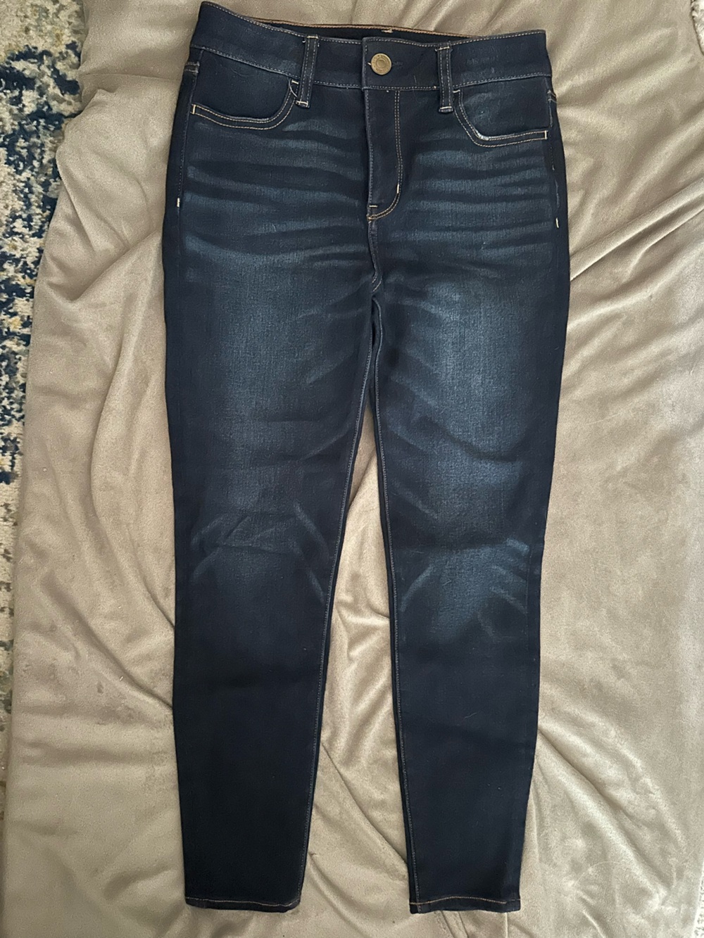 American Eagle Outfitters Skinny Jeans in Dark Blue Wash